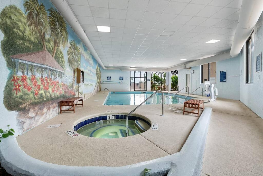 Cabana Palms - Oceanfront Renovated King Bed Sauna Мертл-Біч Екстер'єр фото