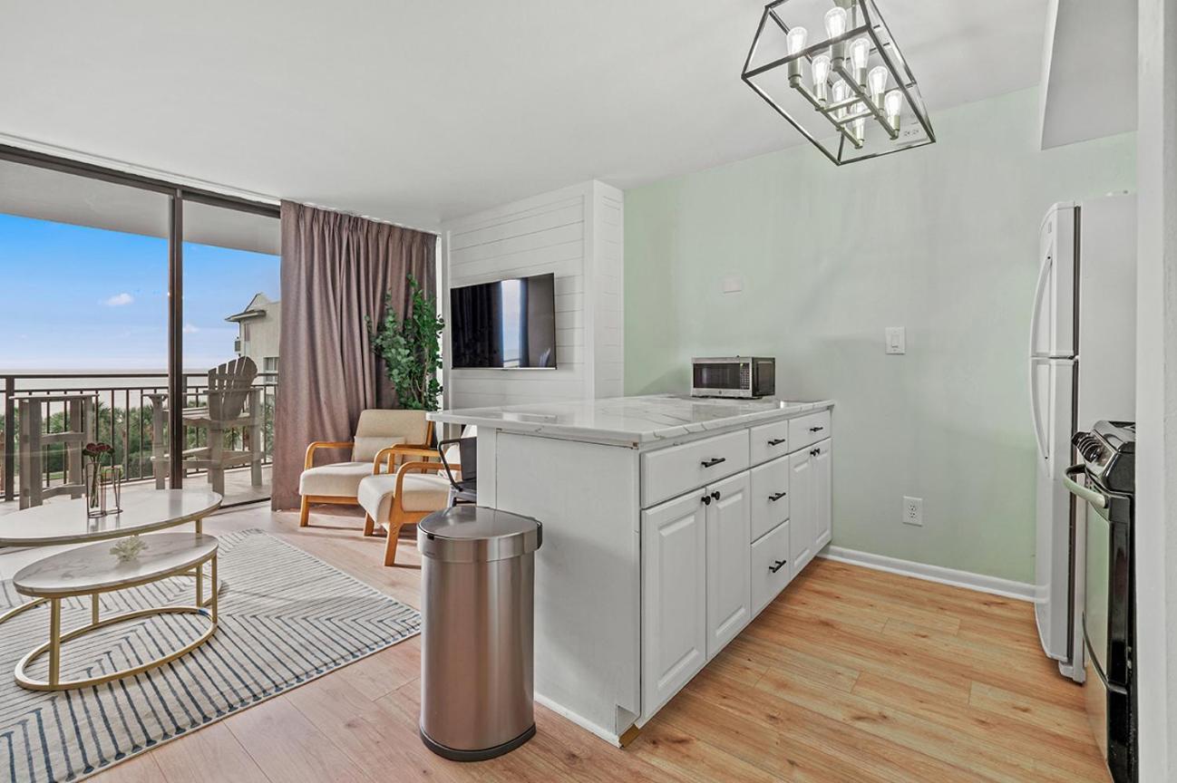 Cabana Palms - Oceanfront Renovated King Bed Sauna Мертл-Біч Екстер'єр фото