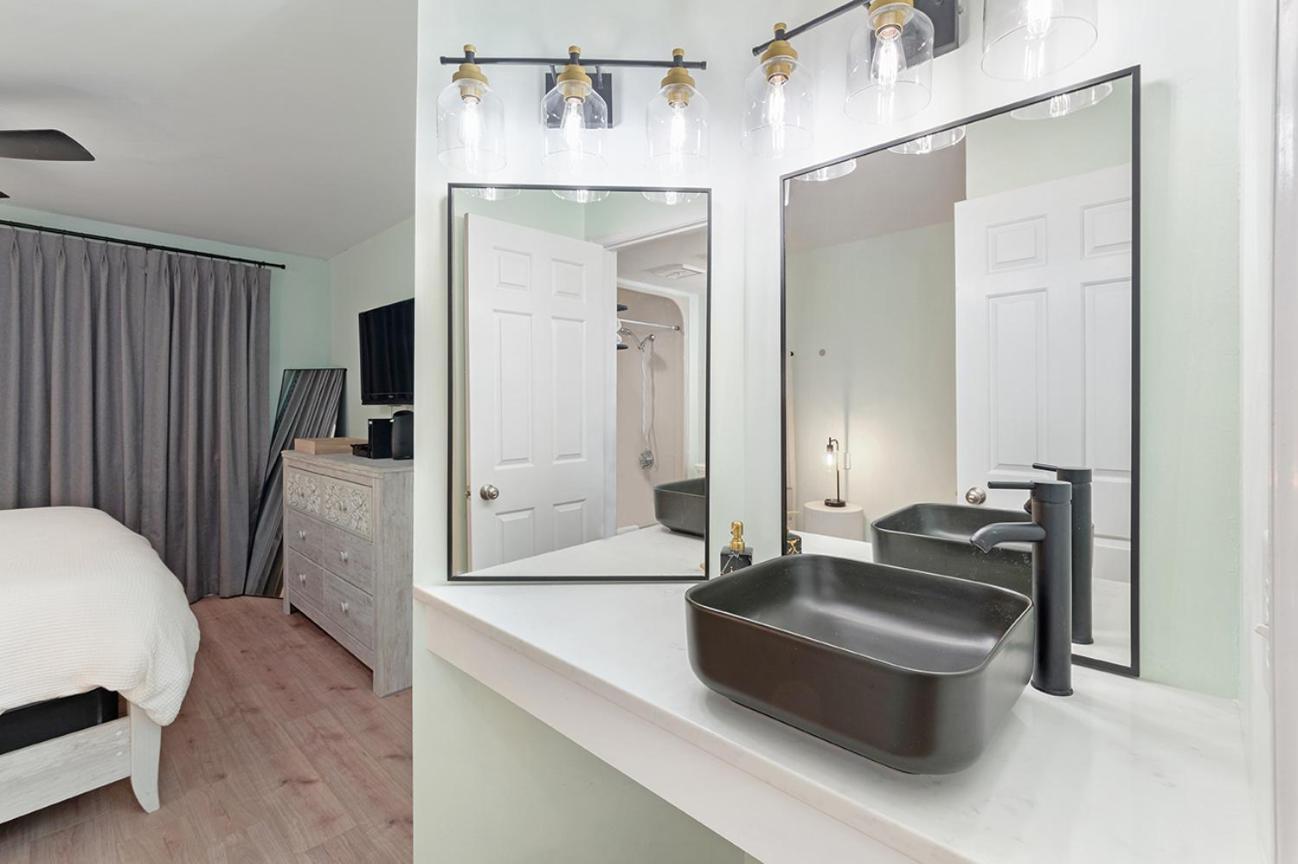 Cabana Palms - Oceanfront Renovated King Bed Sauna Мертл-Біч Екстер'єр фото
